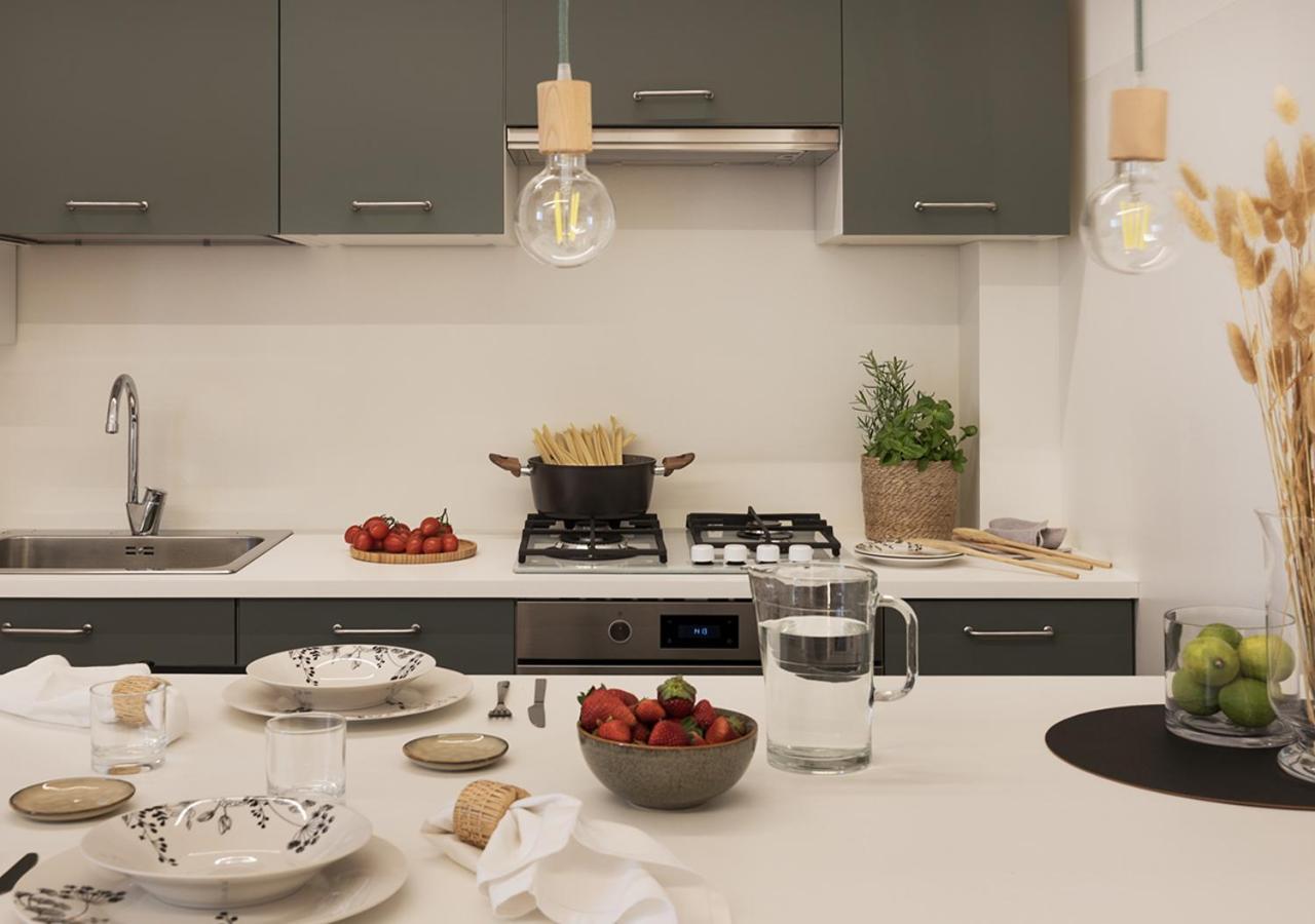 Exclusive Green Apartment - City Center - Como - Near Station Δωμάτιο φωτογραφία
